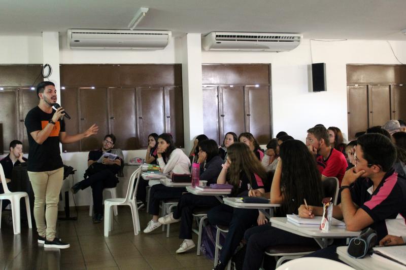 COLÉGIO DAS NEVES INTENSIFICA PREPARAÇÃO DOS ESTUDANTES NA SEMANA QUE ANTECEDE O ENEM