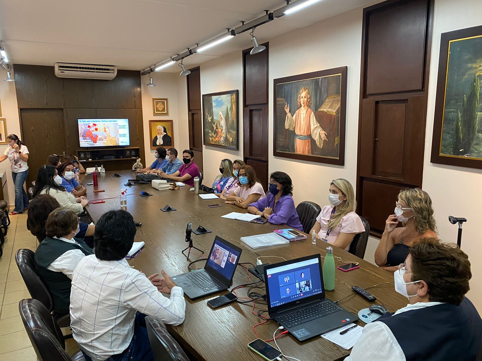 Semana Pedagógica reúne educadores do Neves