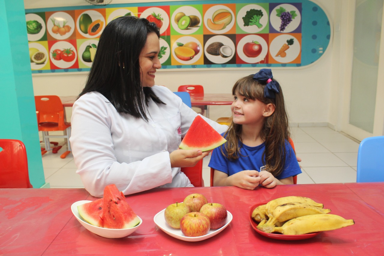 Volta às aulas pede cuidado com a alimentação de crianças e adolescentes